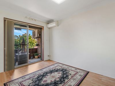 1 / 25 Longfield Street, Cabramatta