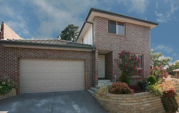 2 / 26 Cara Crescent, Berwick