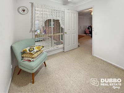 4 / 5 Gundarra Street, Dubbo