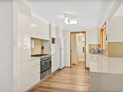 36 Coolawin Crescent, Shellharbour