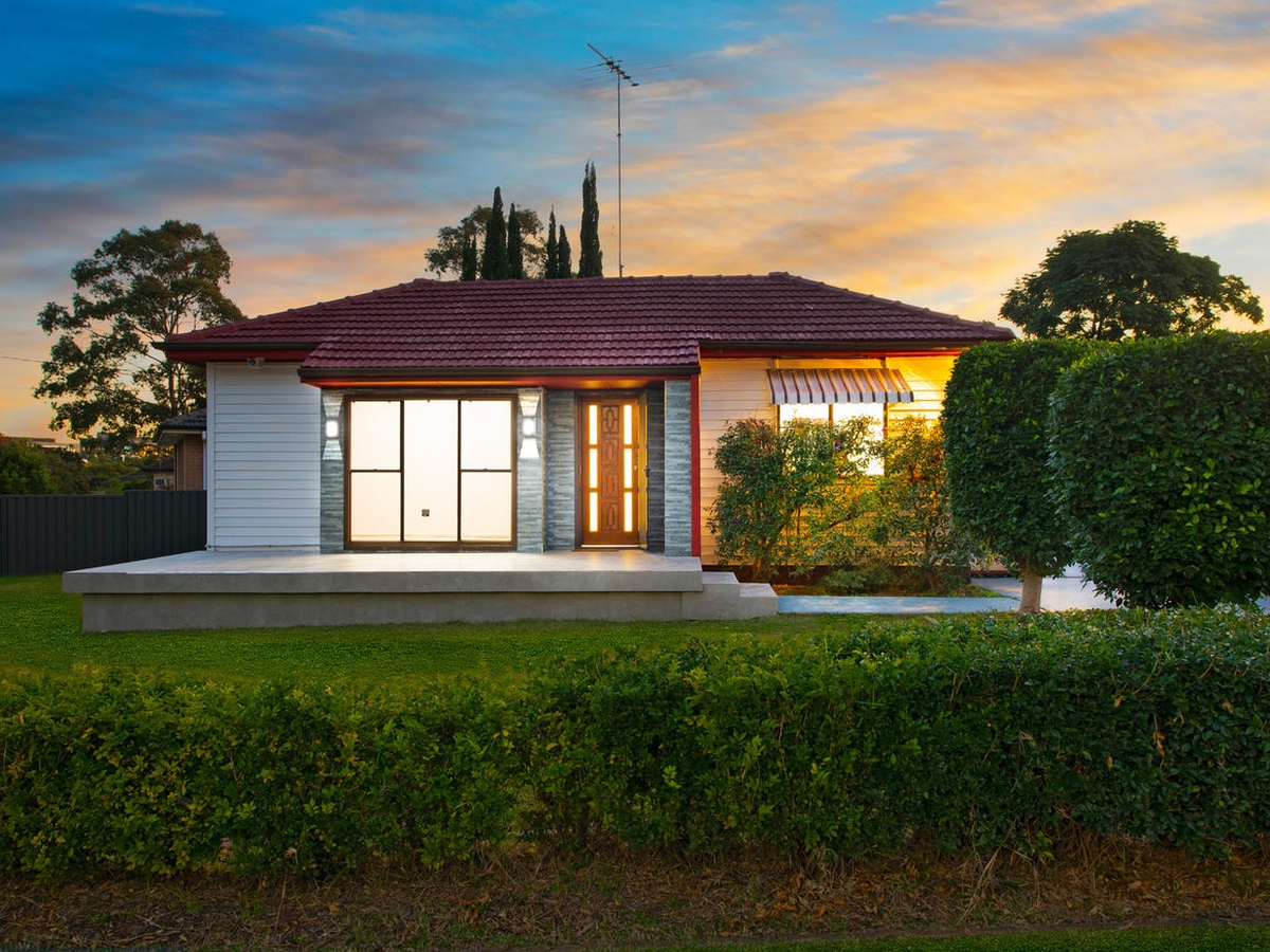 98 Barbara Boulevard, Seven Hills