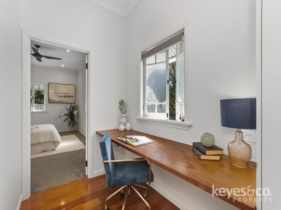 28 Townsend Street, Mysterton