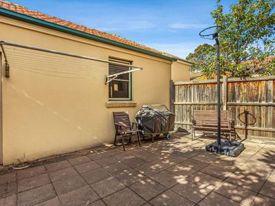 8/22 Fletcher Street, Essendon