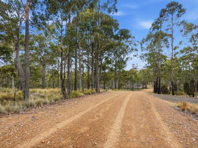 18 Little Spit Road, Lake Leake