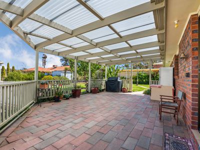 32 Akoonah Drive, Golden Square