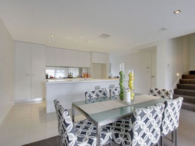 2 / 65 Anthony Rolfe Avenue, Gungahlin