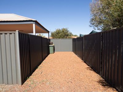 10 Homestead Ramble, Newman