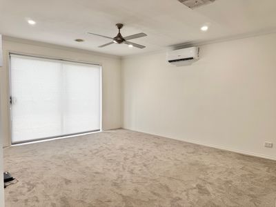 90 Ribblesdale Avenue, Wyndham Vale