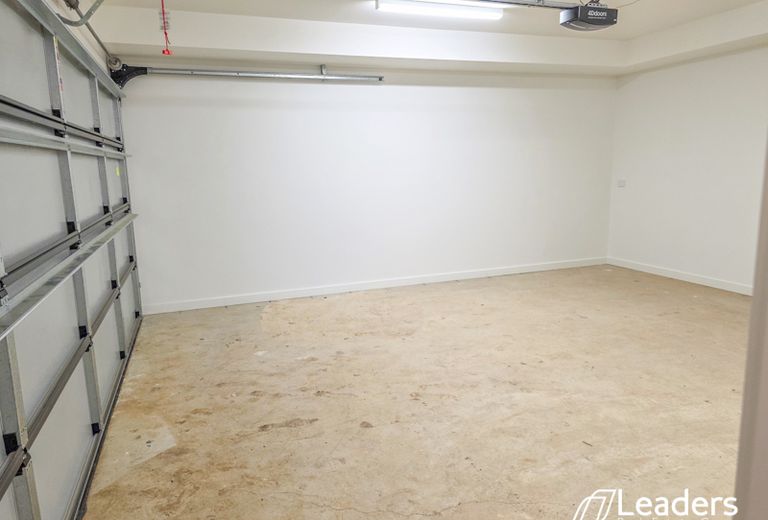 1 / 5 BRUCE STREET, Mount Waverley