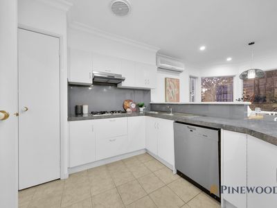 2 Gates Court, Roxburgh Park