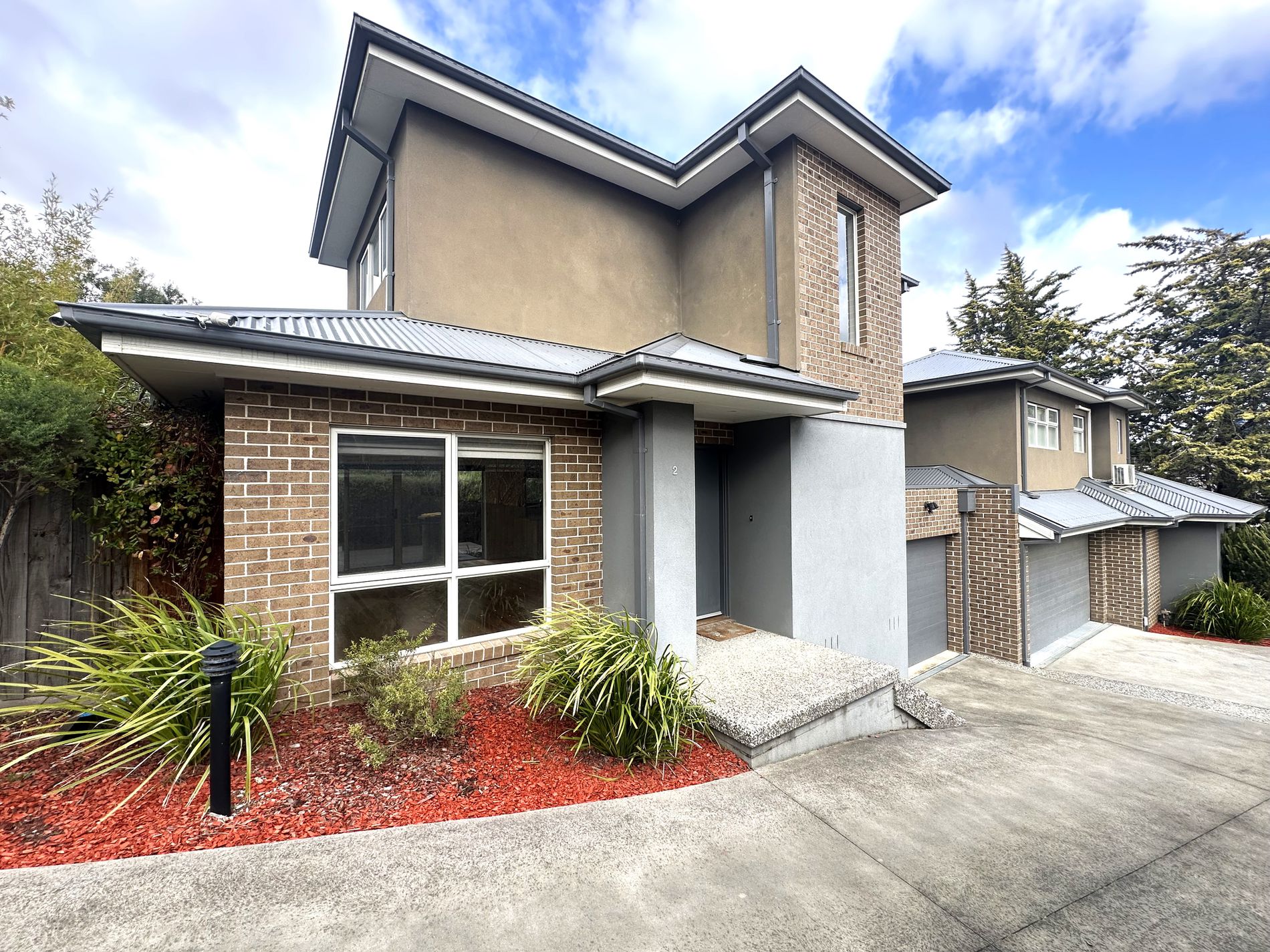 2 / 6 Borlase Street, Yallambie