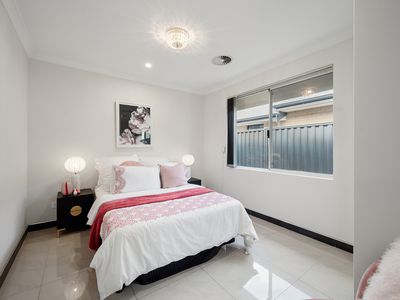 19 Wimbledon Drive, Piara Waters