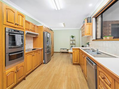 4 Warri Place, Oak Flats