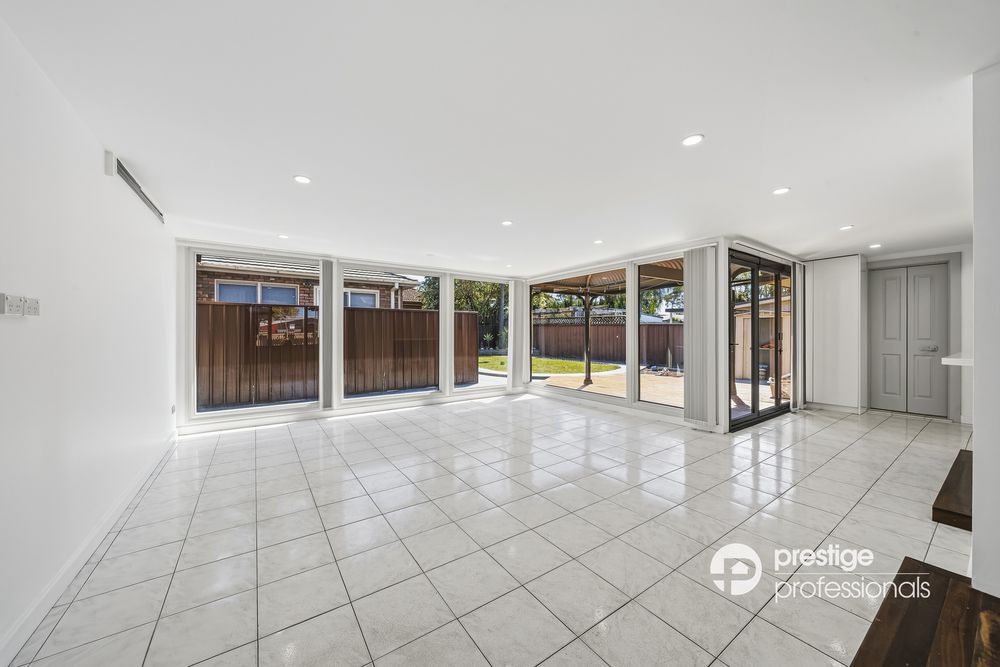 24 Governor Macquarie Drive, Chipping Norton