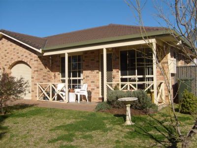 10B Wise Close, Dubbo