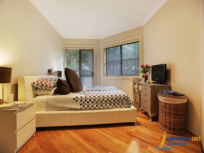 4 / 5 Figtree Avenue, Abbotsford