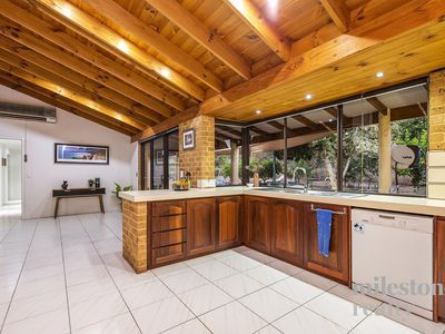 305 Holmes Road, Forrestfield
