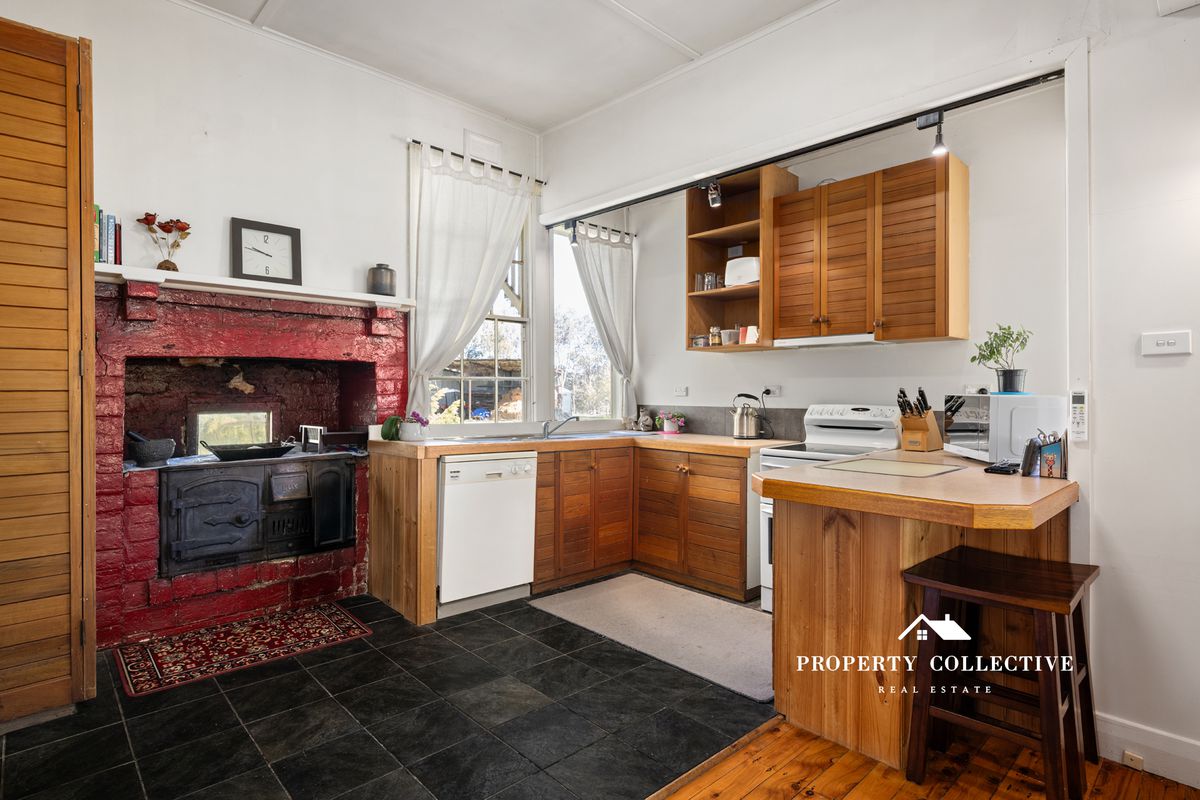 975 Beechworth-Wodonga Road, Wooragee