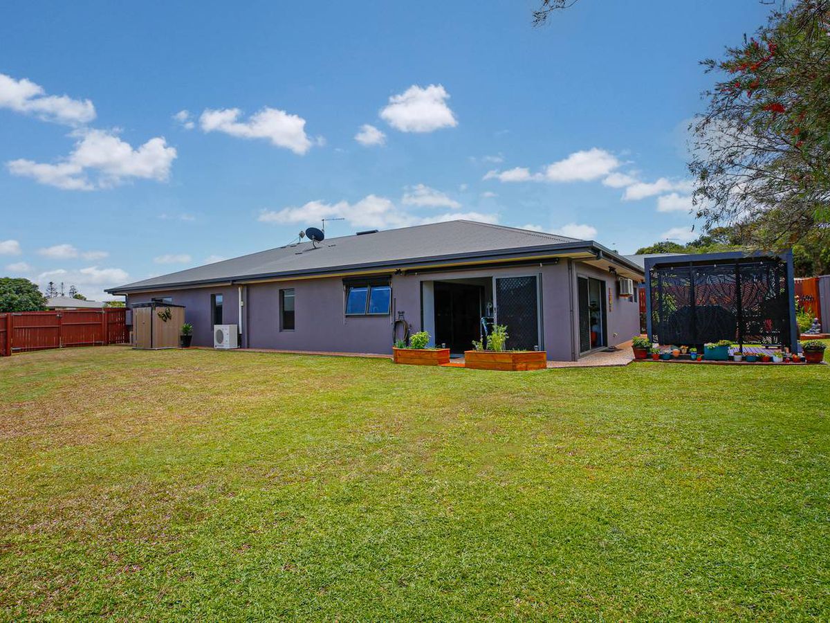 13 Lavender Crescent, Atherton