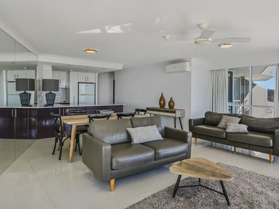 10TH FLOOR / 2 19th Avenue, Palm Beach