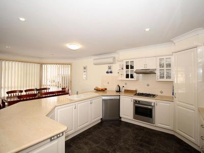 15 Locke Street, Raglan