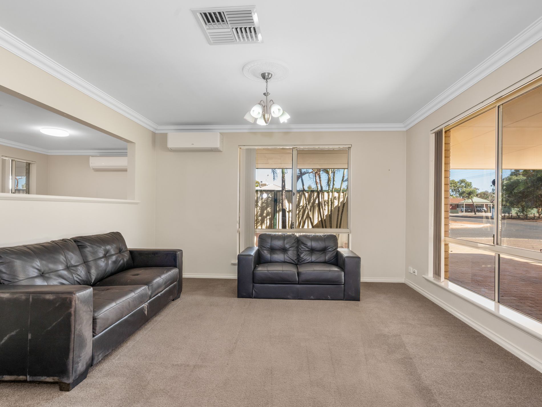 25 Cotter Street North , Hannans