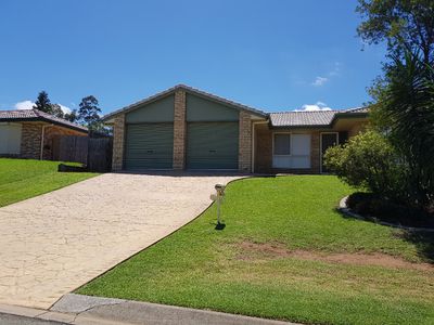 6 Kathleen Place, Yamanto