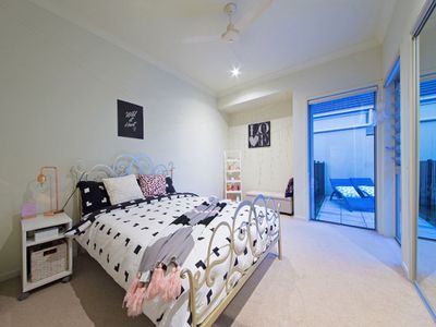 8 Watervale Pde, Wakerley