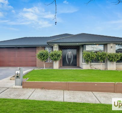 5 Barter Crescent, Cranbourne East