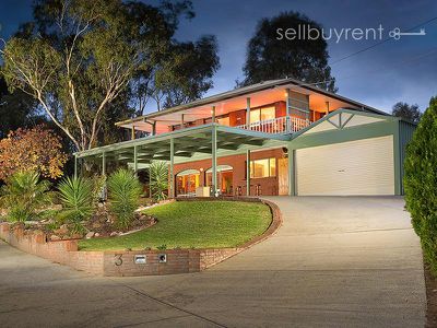 3 VISTA COURT, Bellbridge