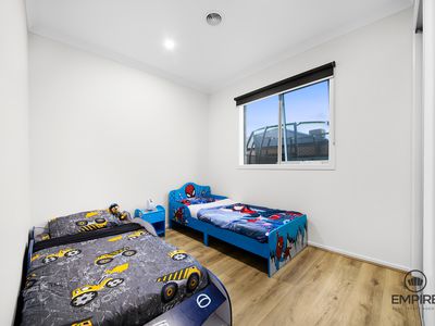 63 Karula Circuit, Clyde