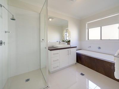 65 STREETS ROAD, Wodonga