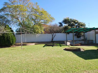 24 Laver Road, Dapto