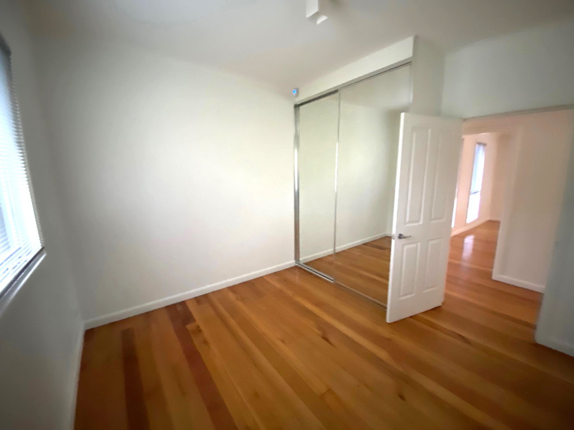 111 Greensborough Road, Macleod