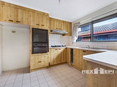 18 Beckington Crescent, Hampton Park