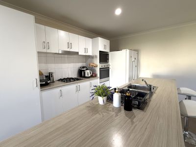 40 Madden Drive, Griffith
