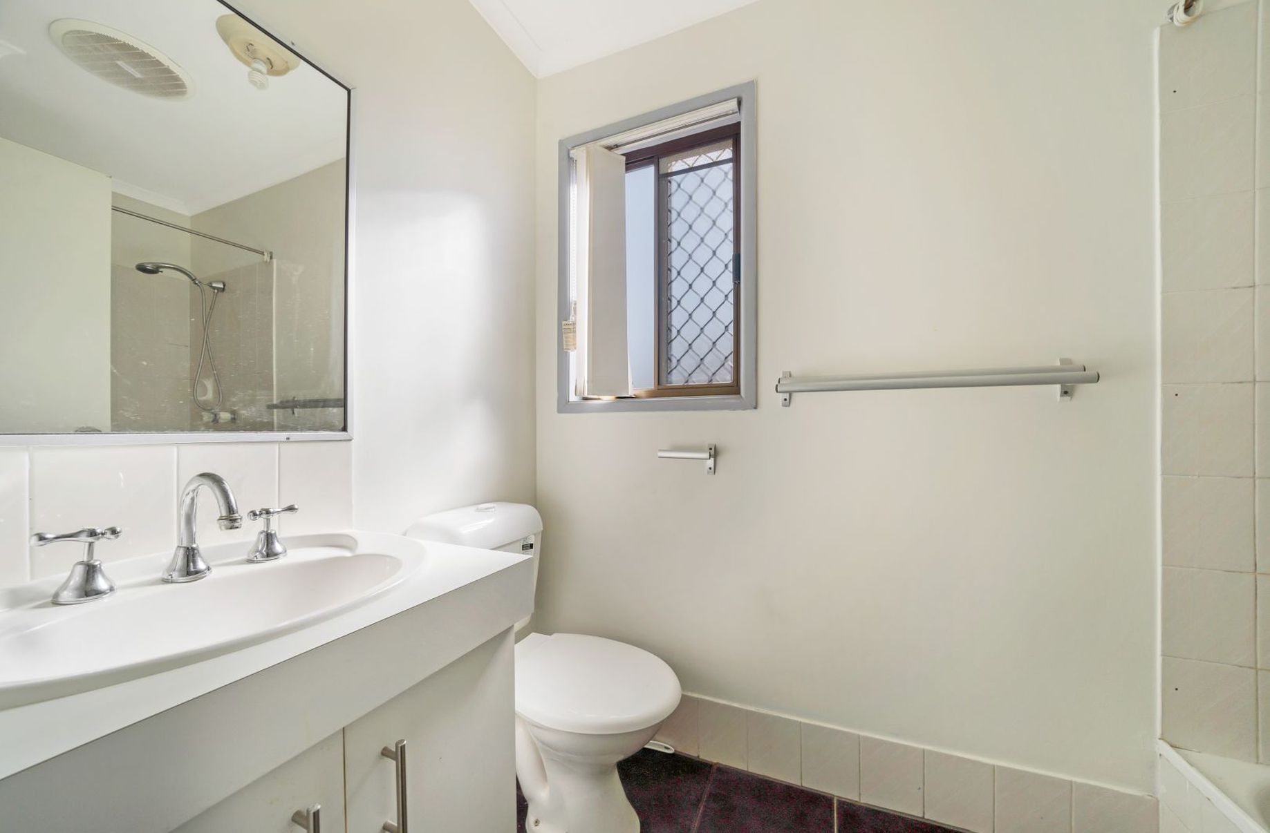 Shailer Park Oxbridge Global Real Estate, Finance & Projects