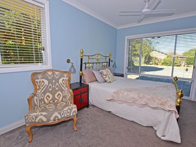 35 SHACKLETON STREET, Robertson