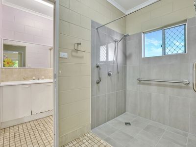 2 Bounty Close, Bentley Park