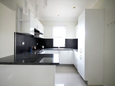 42 Hillcrest Avenue, Greenacre