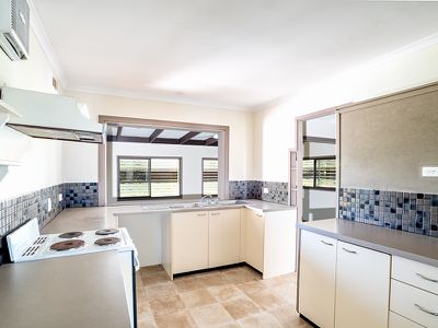 69 Hillcrest Avenue, Scarness