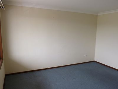 17a McKenzie Avenue, Mount Warrigal