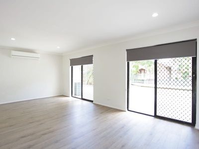 8 Donna Avenue, Rochedale South