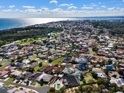 11 Dryandra Place, Halls Head