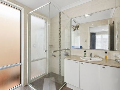 4B Freeland Way, Eden Hill