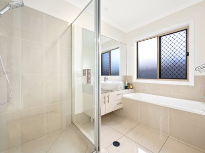 30 Saint Columbans Court, Caboolture