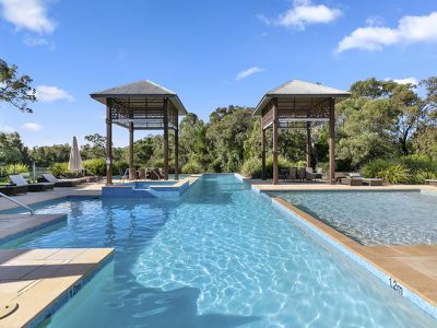 4 / 90 Beach Road, Noosa North Shore