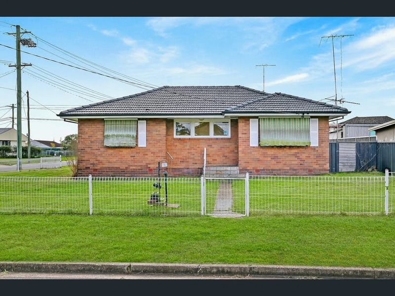 15 Moresby Crescent, Whalan