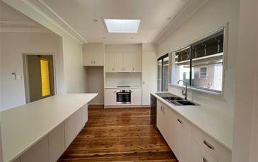 12 & 12A Fourth Avenue, Loftus