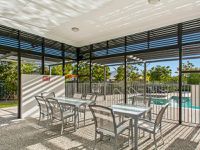 29 / 10 Grand Parade, Kawana Island